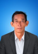 นายโผน วงค์ปัดสะ คนงานประจำรถบรรทุกขยะ